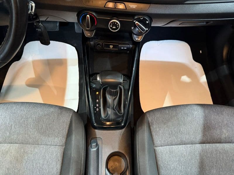 Kia Stonic 1.4 MPI Cool, fotoğraf 32