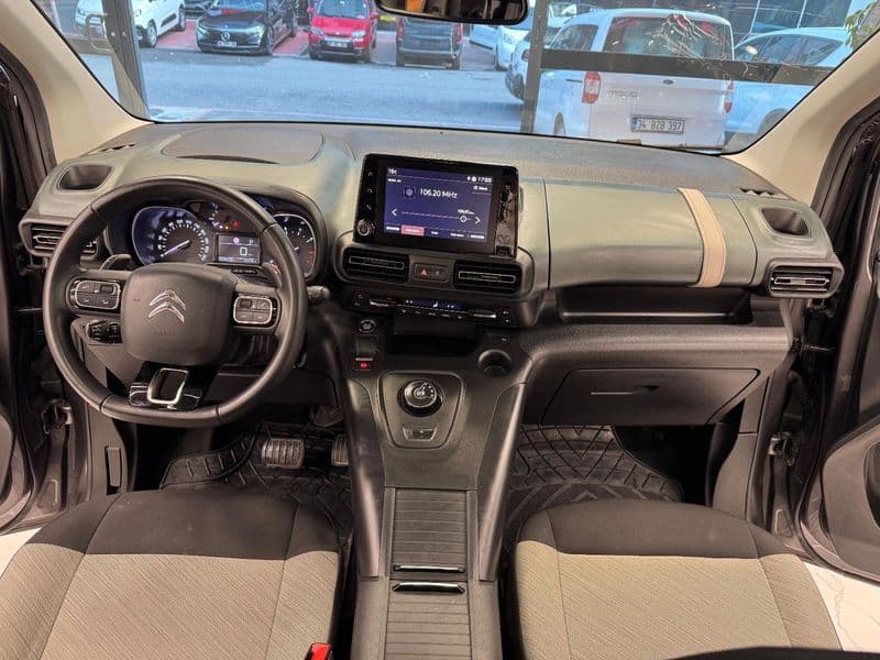 Citroen Berlingo Kombi 1.5 BlueHDI Shine Bold EAT8, fotoğraf 50