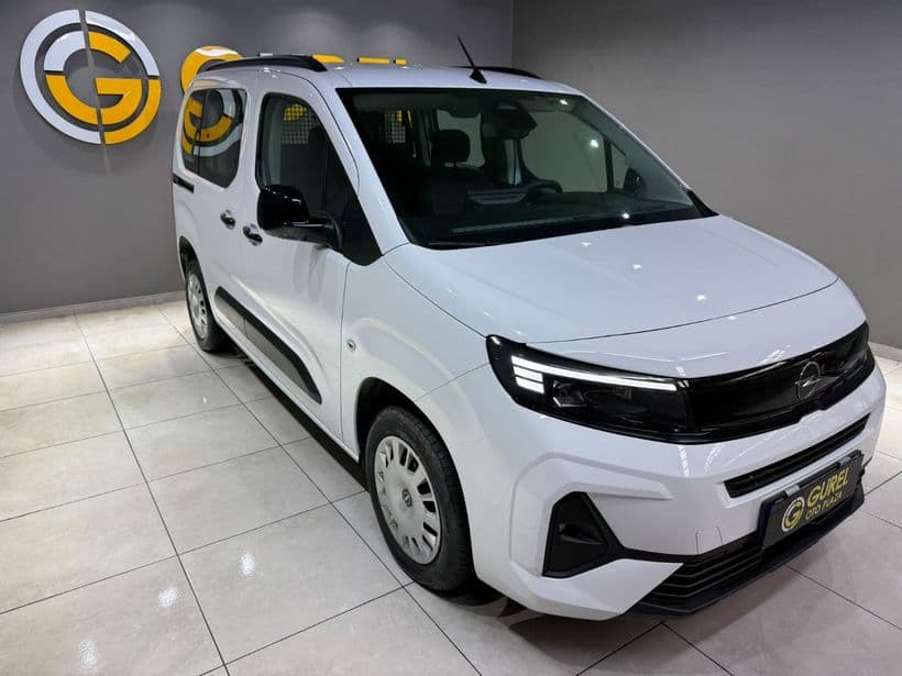 Opel Combo 1.5 D Essential